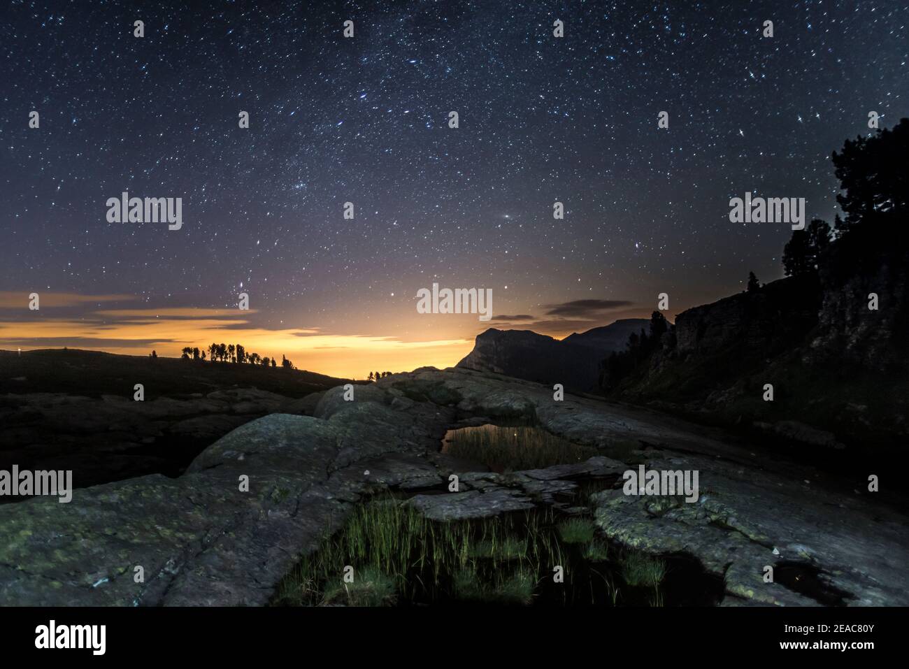 Stalloni di Sibe, sotto le stelle, Svizzera Foto Stock