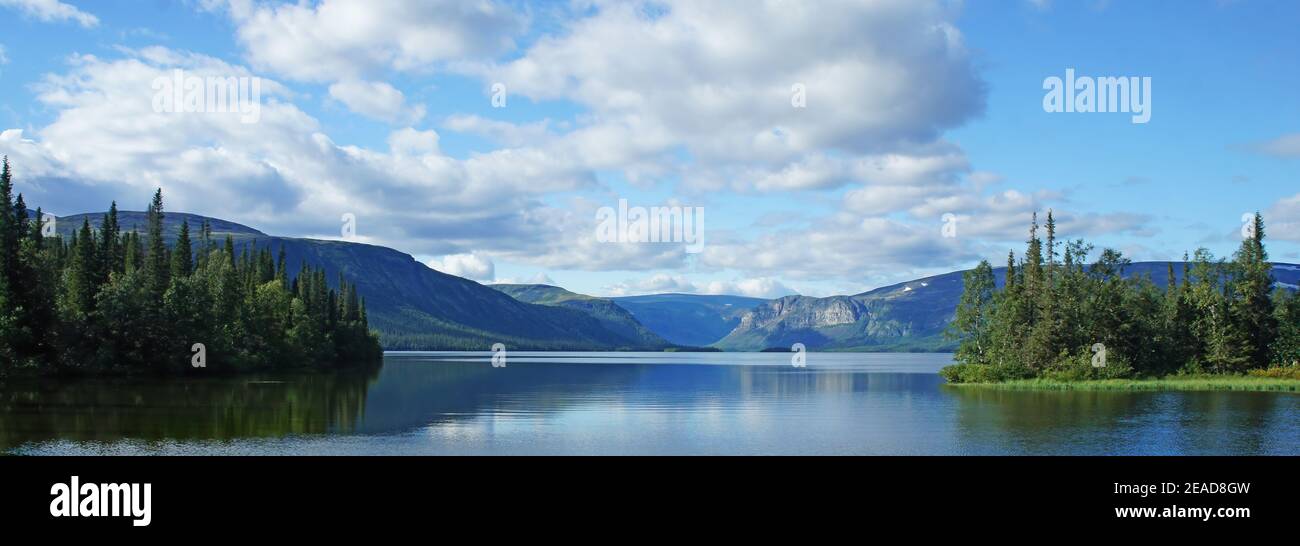 Lago di montagna Foto Stock