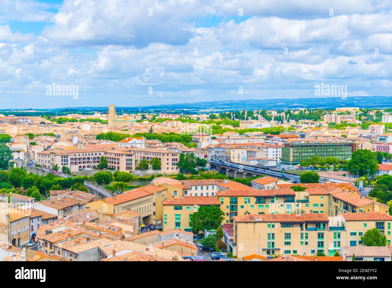 Veduta aerea della moderna Carcassonne, Francia Foto Stock