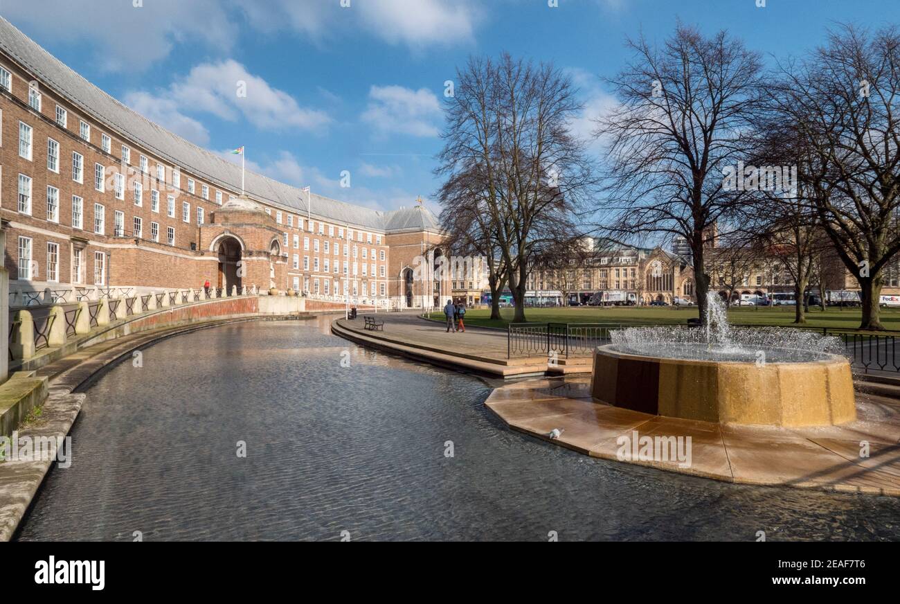 La curvatura facciata del municipio Bristol REGNO UNITO il College Green sede del consiglio comunale di Bristol Foto Stock