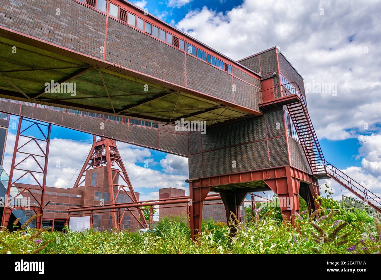 Il complesso industriale Zollverein ospita un museo regionale nella ex laveria a carbone, Essen, Germania Foto Stock