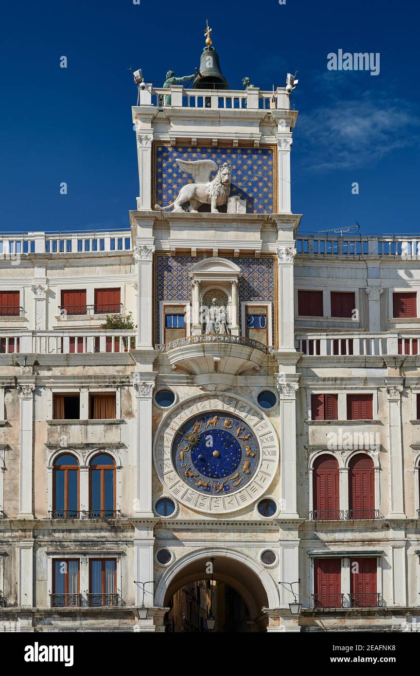 Torre dell'Orologio Torre dell'Orologio su Piazza San Marco, Venezia, Veneto, Italia Foto Stock