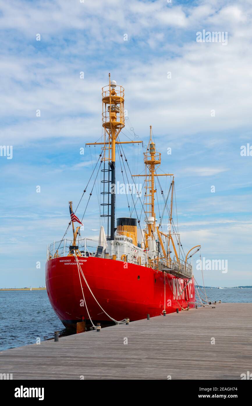 La nave leggera statunitense Nantucket WLV-612 attraccata al porto di Boston, Massachusetts, Stati Uniti. Foto Stock