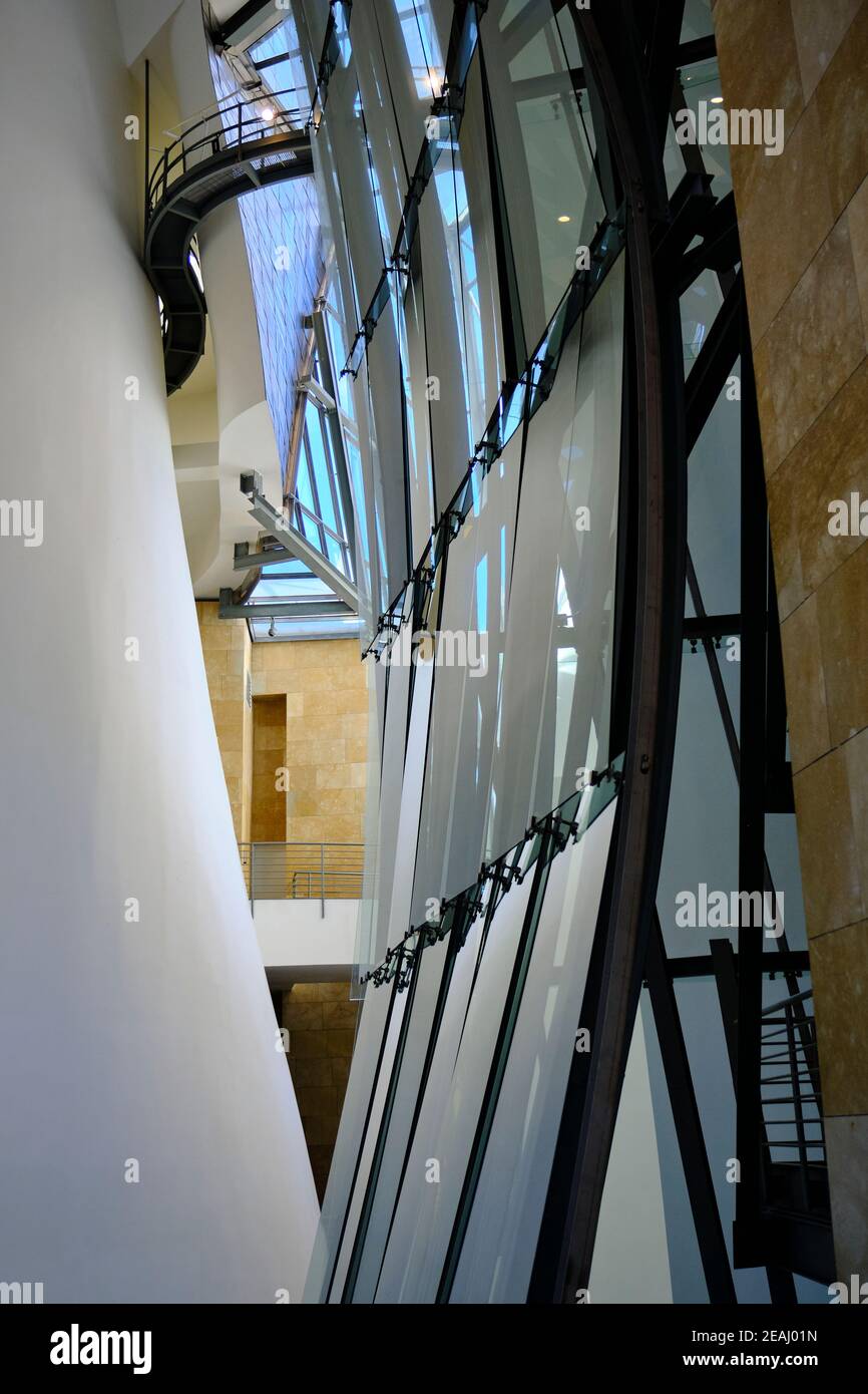 Dettagli dell'architettura interna del Museo Guggenheim, Bilbao, Spagna Foto Stock