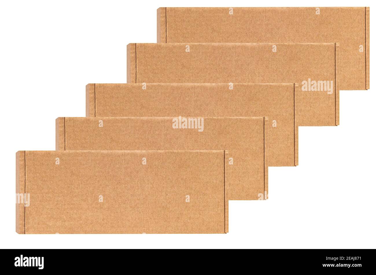 Scatole di cartone per le merci su uno sfondo bianco. Dimensione diversa. Isolato su sfondo bianco. Foto Stock