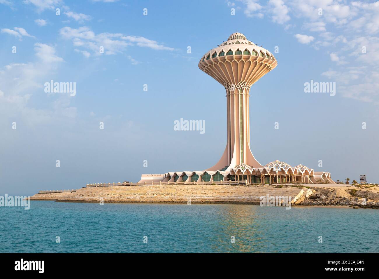 Al Khobar, 6 febbraio 2021. Khobar Water Tower all'ora d'oro in serata, Provincia Orientale, Arabia Saudita Foto Stock