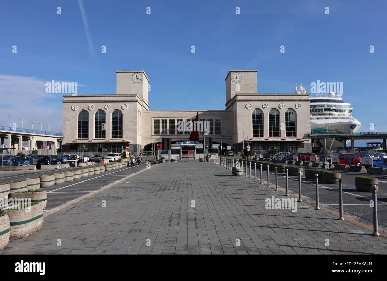 Napoli - Terminal portuale Foto Stock