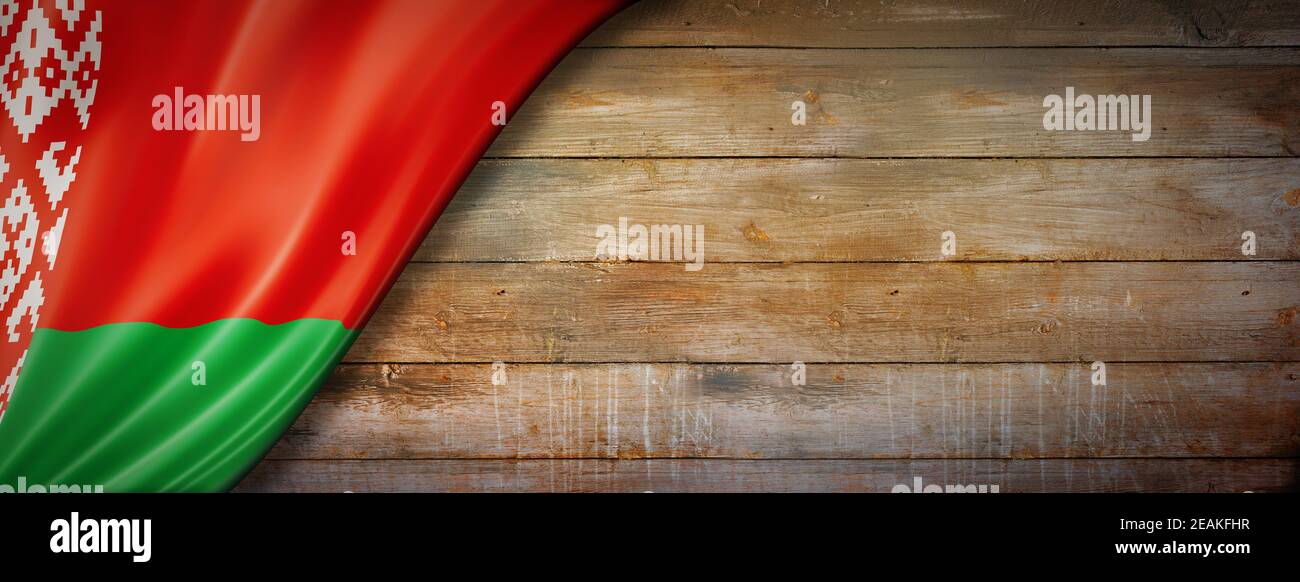 Bandiera bielorussa su banner vintage in legno Foto Stock