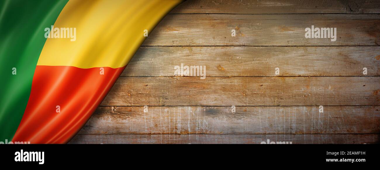 Bandiera Benin su banner vintage in legno Foto Stock
