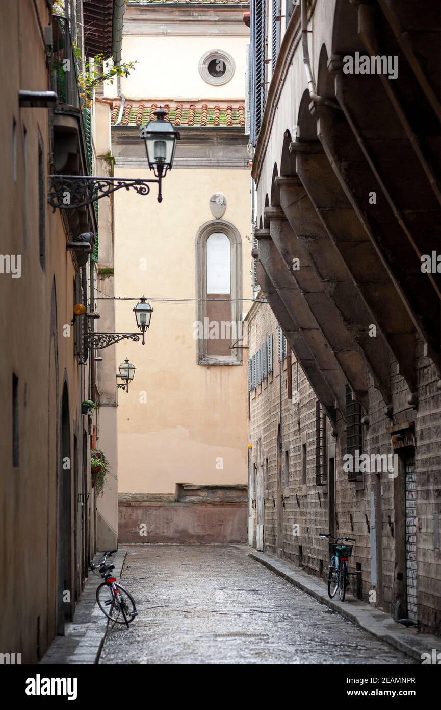 Firenze, Italia - 2021 gennaio 31: Vista sulla città, nel centro storico. Santo Spirito sullo sfondo. Foto Stock