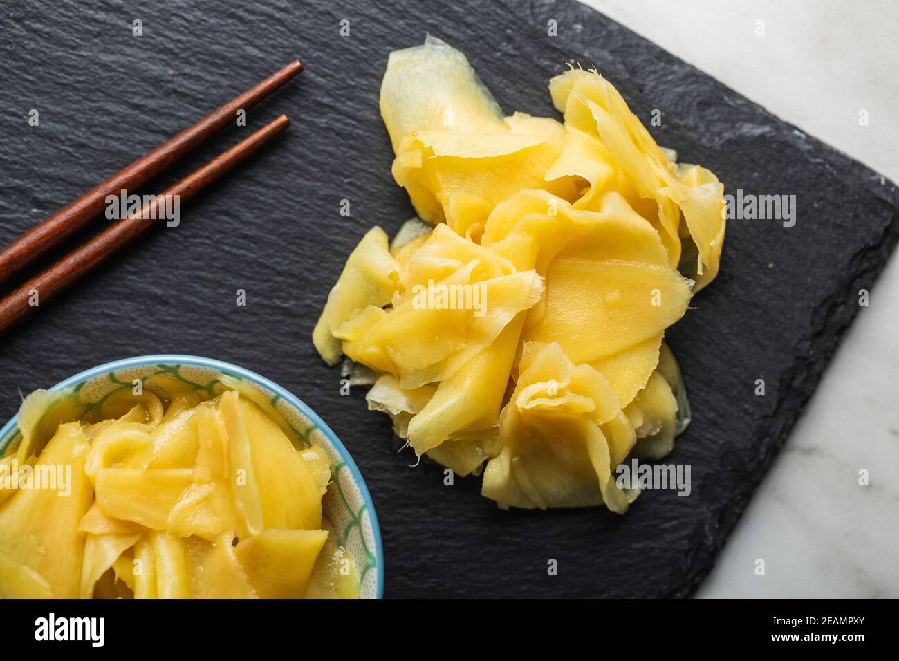 Fette di zenzero di sushi sottaceto Foto Stock