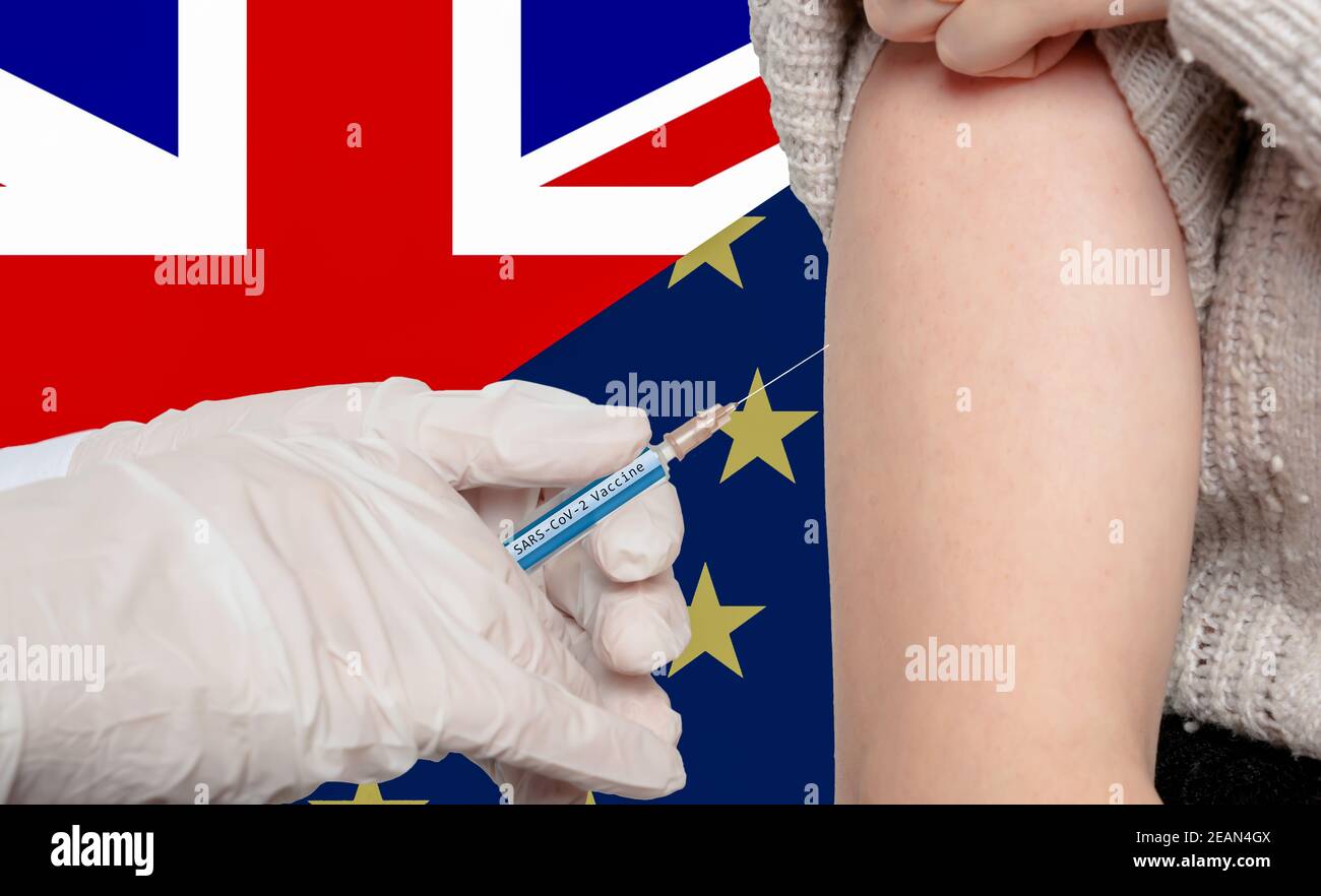 Distribuzione simbolica di vaccini tra Regno Unito ed Europa Foto Stock