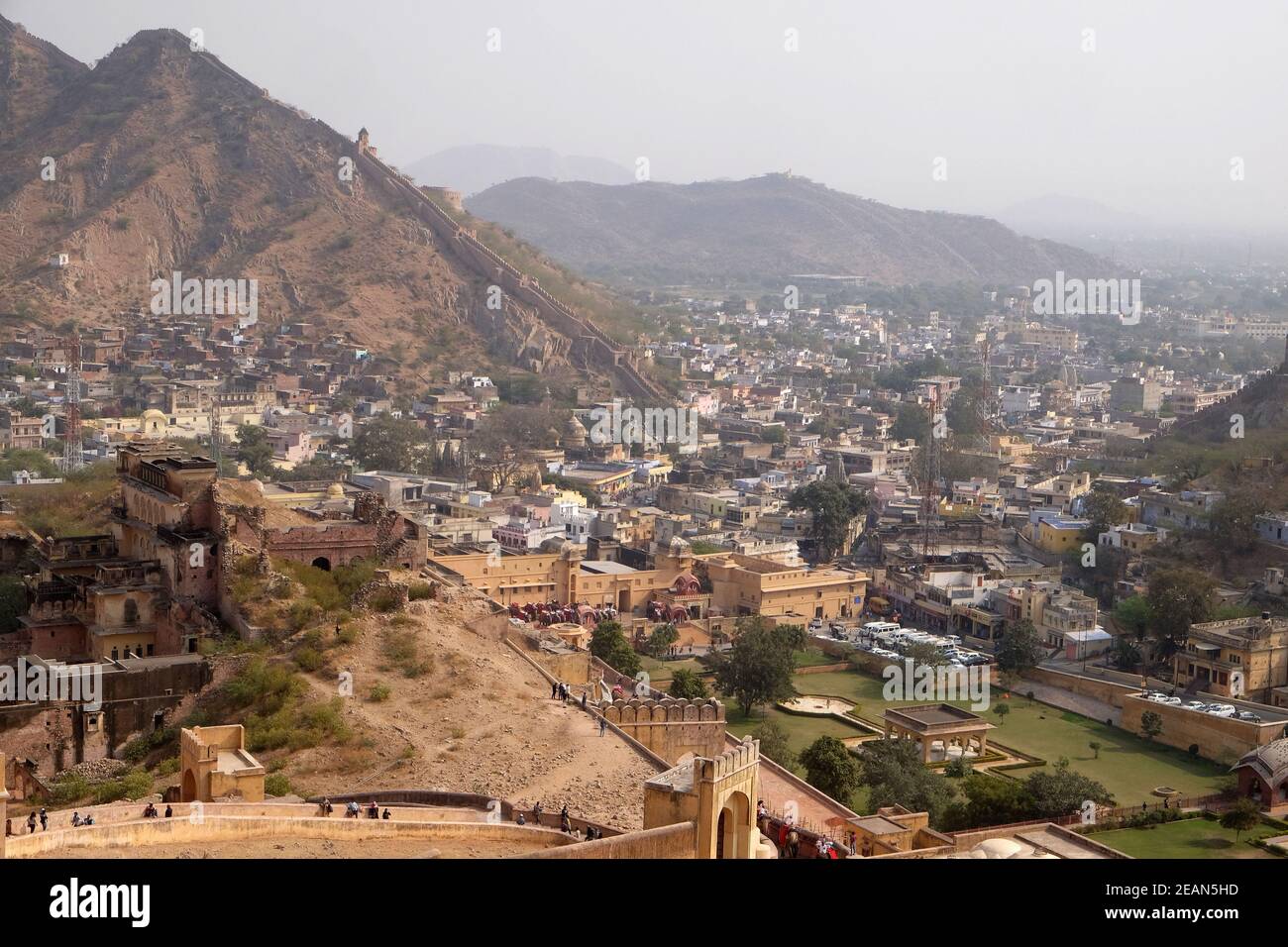 Vista aerea di Jaipur (città rosa), Rajasthan, India Foto Stock