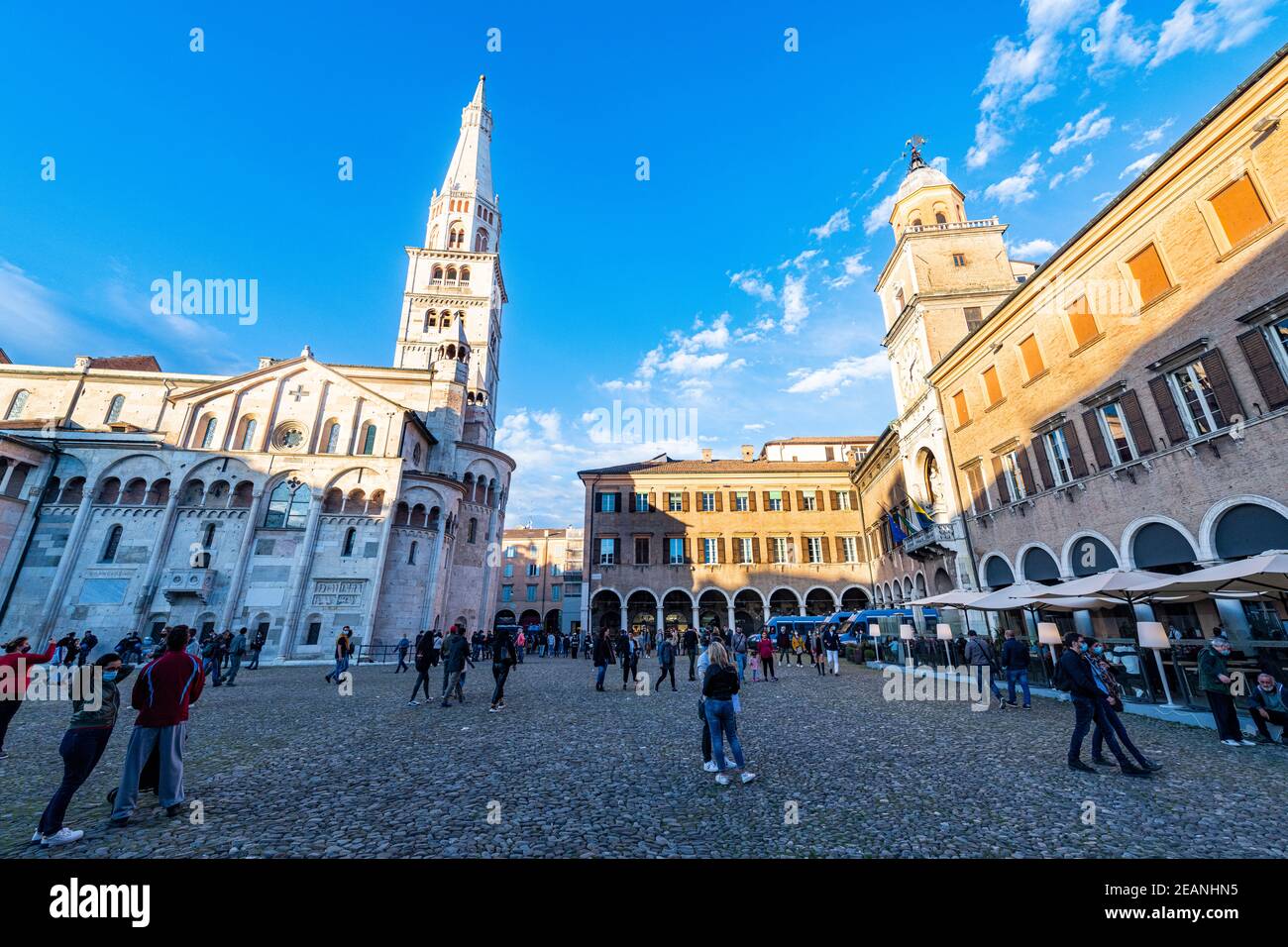 Cattedrale di Santa Maria Assunta e San Geminiano, Patrimonio dell'Umanità dell'UNESCO, Modena, Emilia-Romagna, Italia, Europa Foto Stock