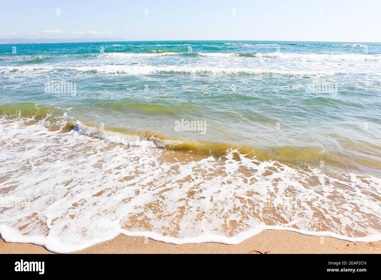 Bellissima spiaggia e mare incredibile di Pomorie, Bulgaria. Foto Stock