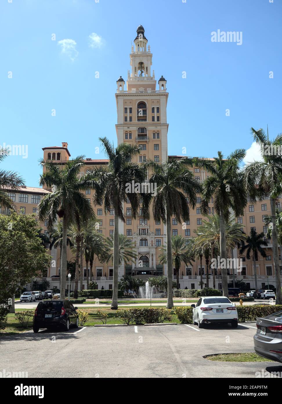 Coral Gables, Florida, USA - 2020: Il Miami Biltmore Hotel, uno storico hotel di lusso costruito nel 1926, designato monumento storico nazionale nel 1996. Foto Stock