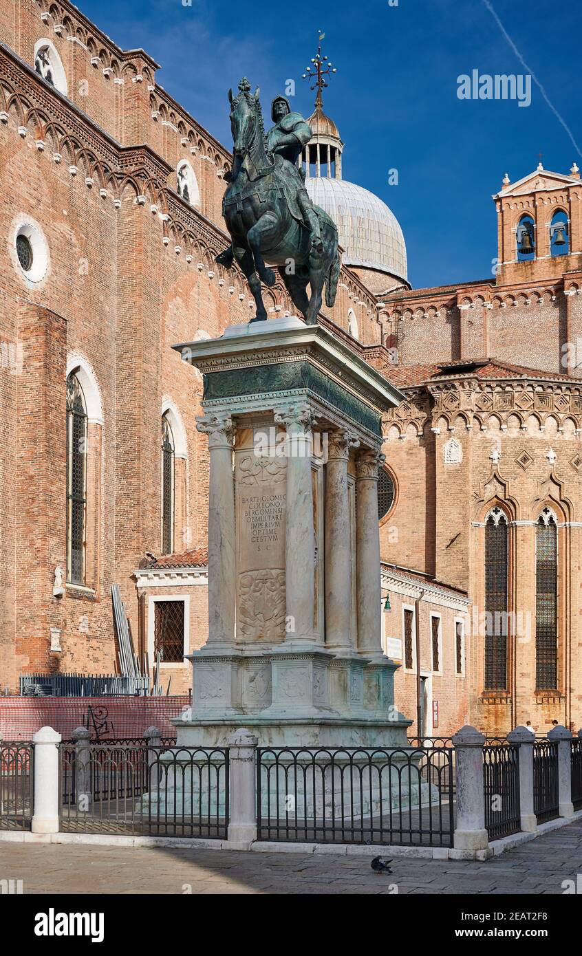 Statua equestre di Bartolomeo Colleoni su campo Santi Giovanni e Paolo, Statua di Bartolomeo Colleoni, Venezia, Veneto, Italia Foto Stock