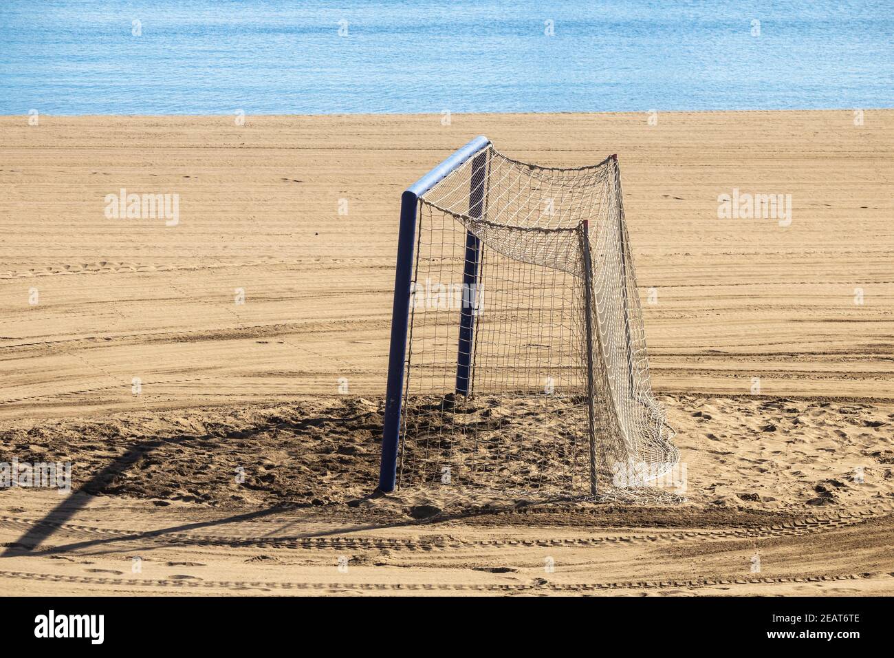 Obiettivo, pali in spiaggia. Beach football Foto Stock