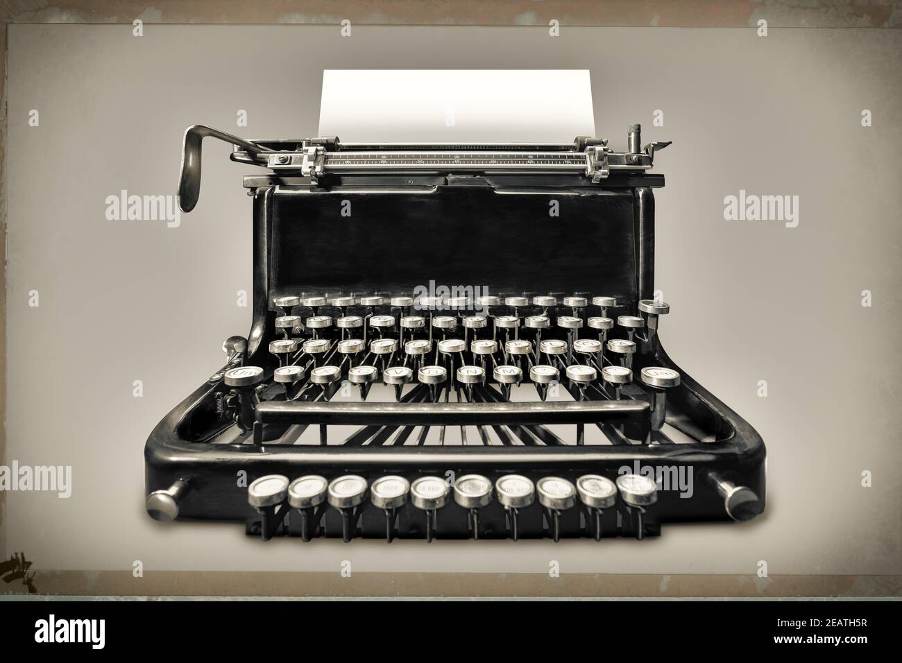 macchina da scrivere vintage con spazio per la copia Foto Stock