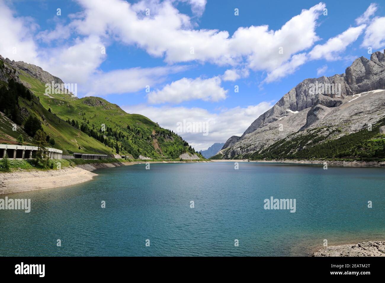 Il serbatoio Fedaia nelle Dolomiti in Alto Adige Foto Stock