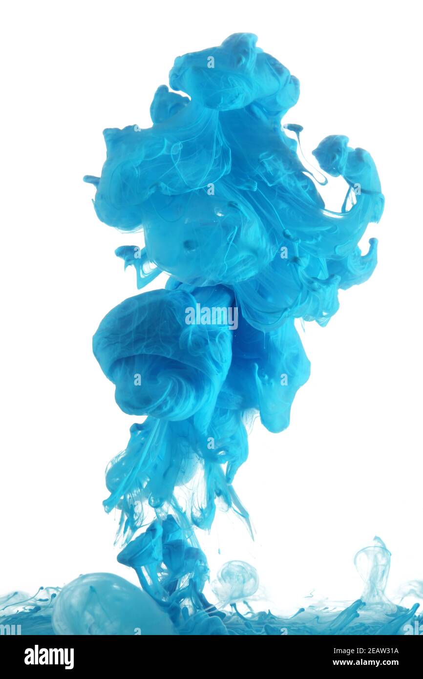 Inchiostro blu in acqua Foto Stock