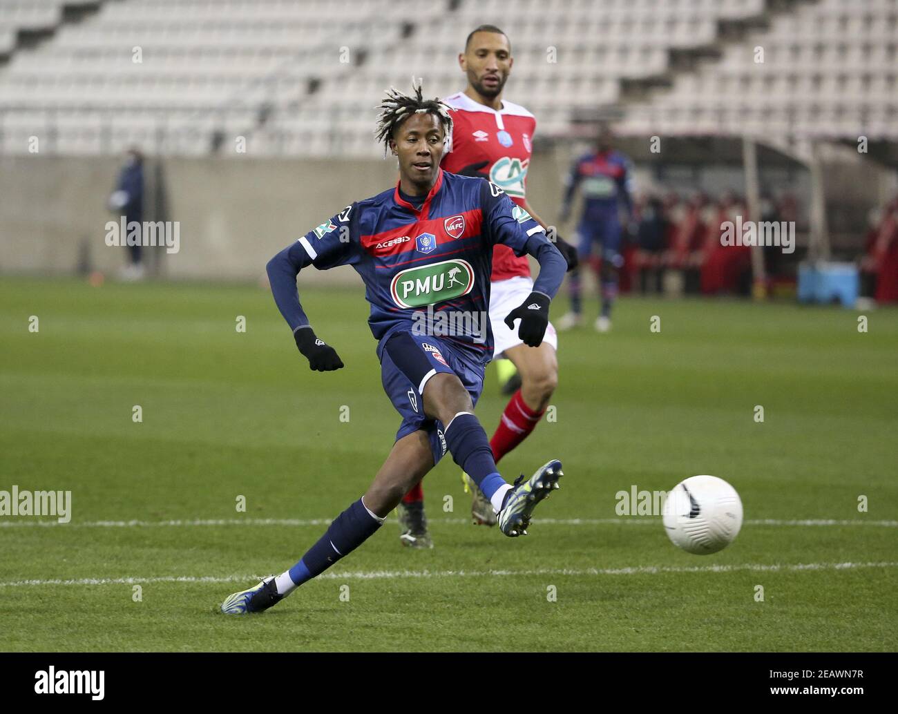 Kevin Cabral di Valenciennes durante la Coppa di Francia, round di 64 partite di calcio tra Stade de Reims e Valenciennes FC il 9 febbraio 2021 allo stadio Auguste Delaune di Reims, Francia - Foto Jean Catuffe/DPPI/LiveMedia/Sipa USA Credit: Sipa USA/Alamy Live News Foto Stock