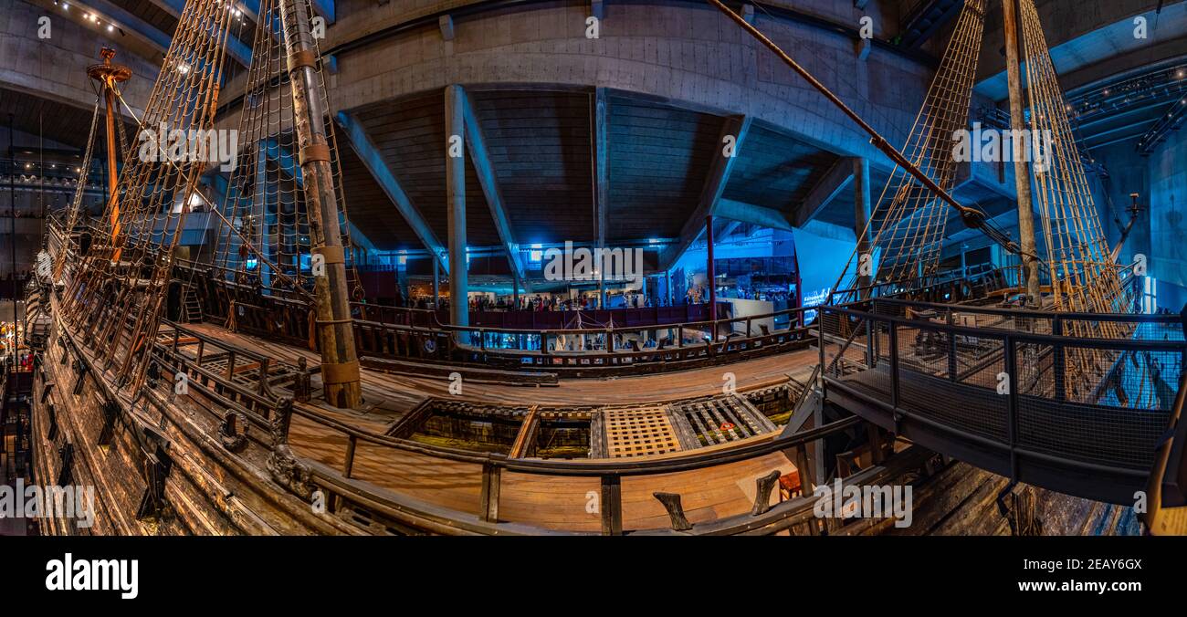 STOCCOLMA, SVEZIA, 20 APRILE 2019: Una delle principali attrazioni di Stoccolma, Svezia, è la grande nave Vasa restaurata Foto Stock