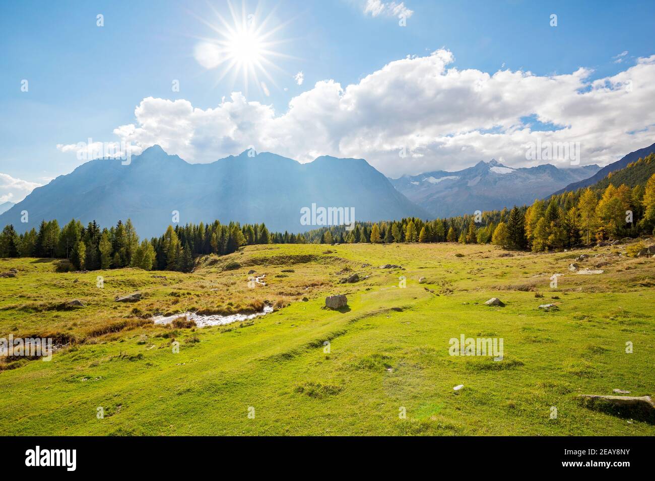 Valmalenco (IT), veduta aerea panoramica della valle da Alpe Entova Foto Stock