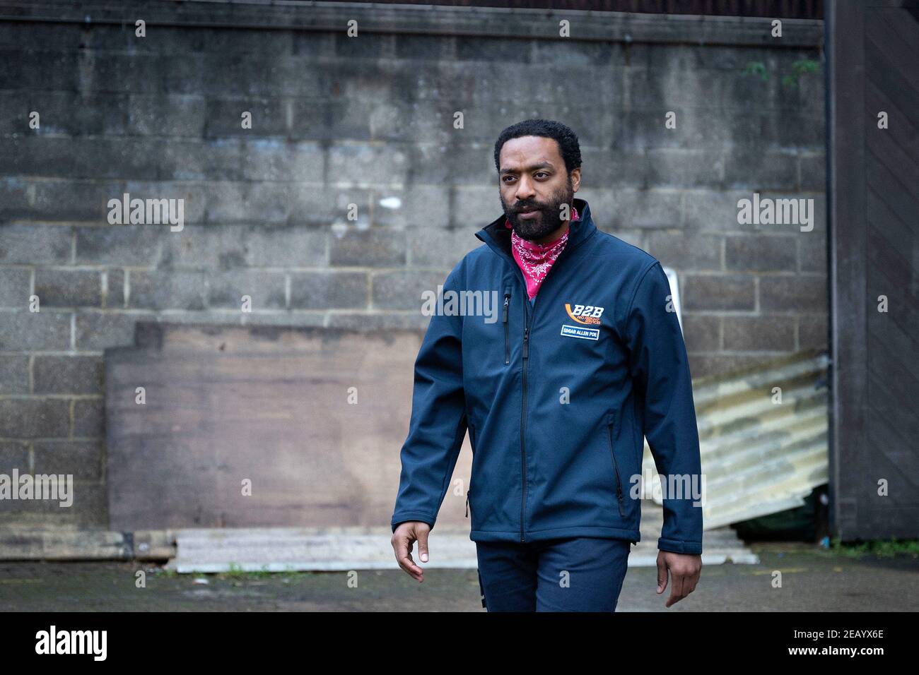 CHIWETEL EJIOFOR in LOCKED DOWN (2021), regia DI DOUG LIMAN. Credit: Storyteller Productions / Album Foto Stock