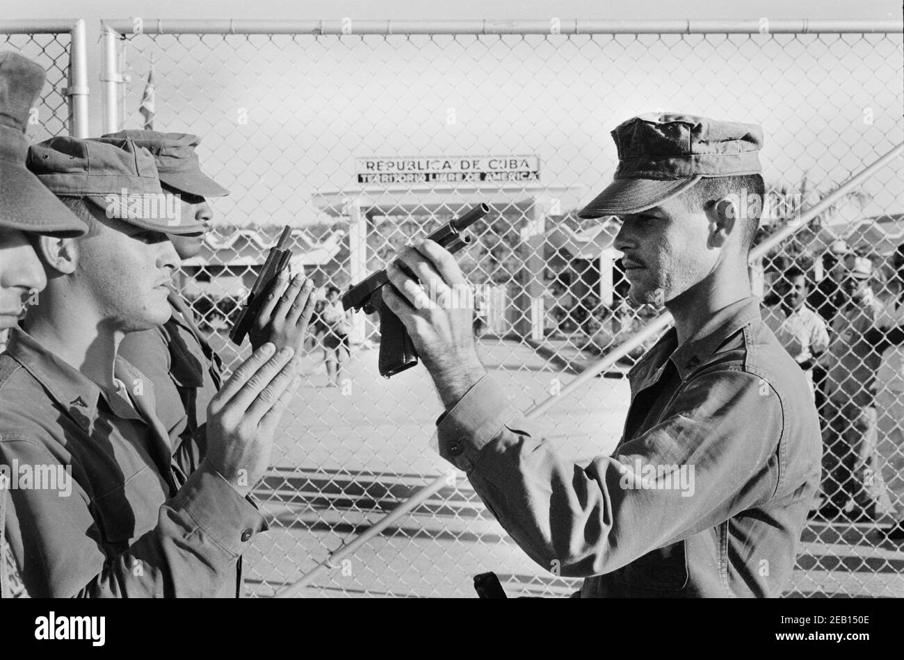 Guardia militare degli Stati Uniti, Guantanamo Bay base navale degli Stati Uniti, Cuba, Warren K. Leffler, 12 novembre 1962 Foto Stock