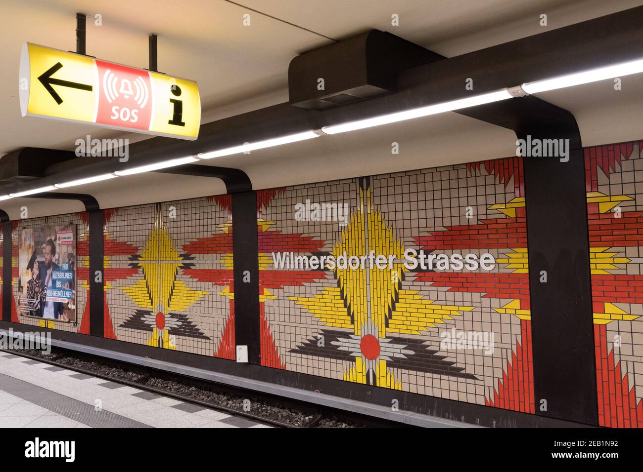 Berlino Germania - Aprile 21. 2018: Stazione della metropolitana Wilmersdorfer Strasse Foto Stock