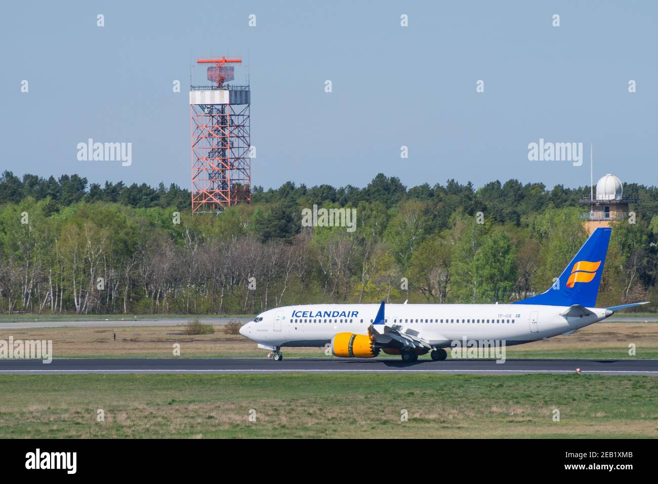 Berlino Germania - Aprile 21. 2018: Icelandair Boeing 737 max 8 all'aeroporto di Berlino Tegel Foto Stock