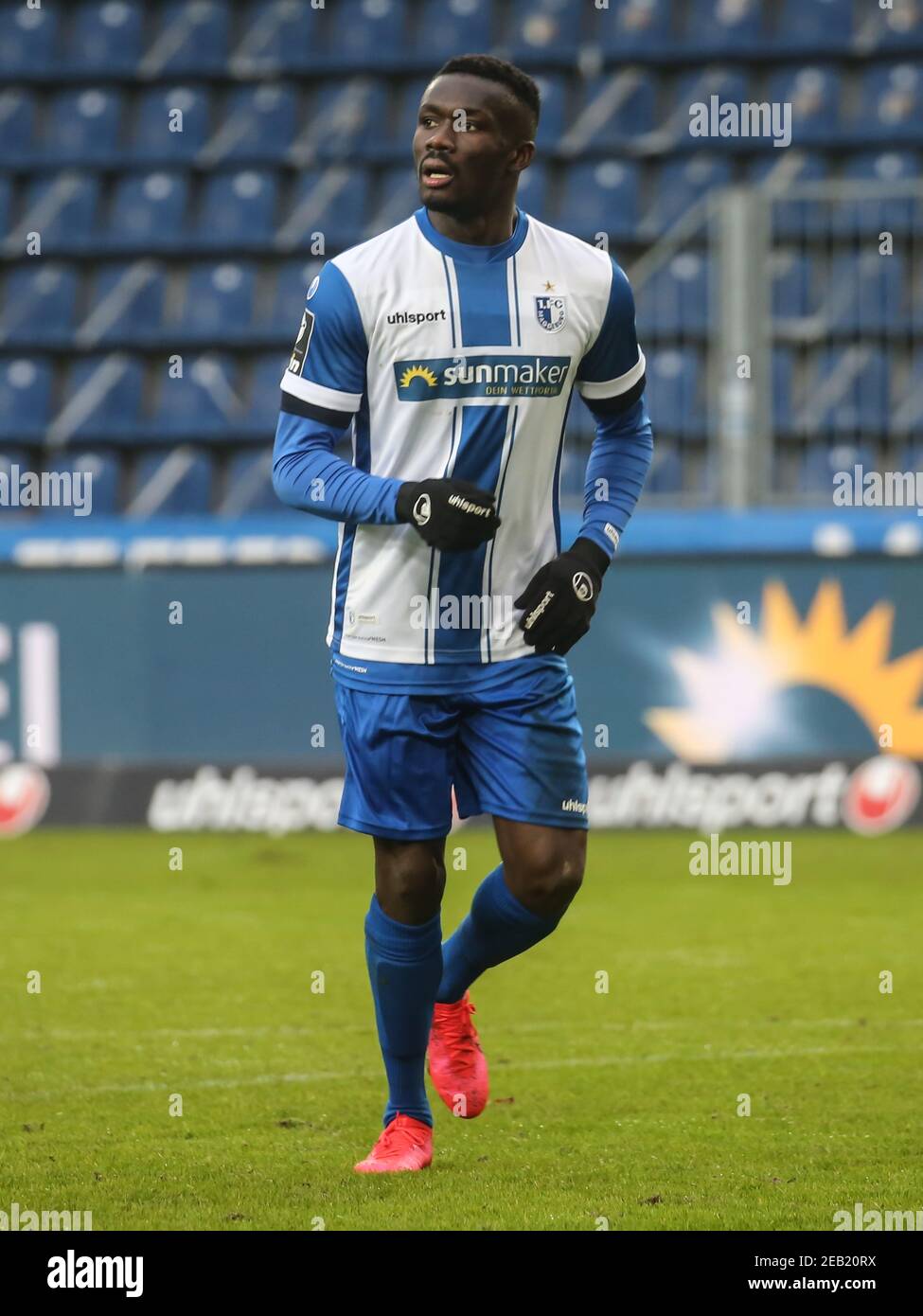 Calcio tedesco-ghanese Sirlord Conteh 1st FC Magdeburg DFB 3rd League Stagione 2020-21 Foto Stock