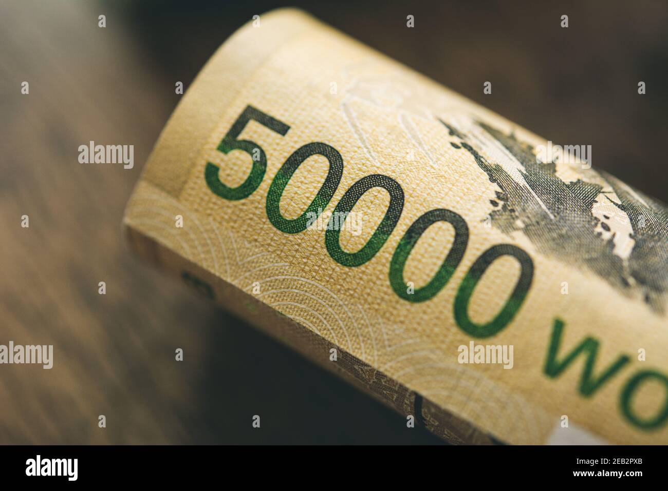 Primo piano di cinquanta thounsand la Corea del Sud HA VINTO banconote in denaro per i concetti finanziari e di investimento Foto Stock