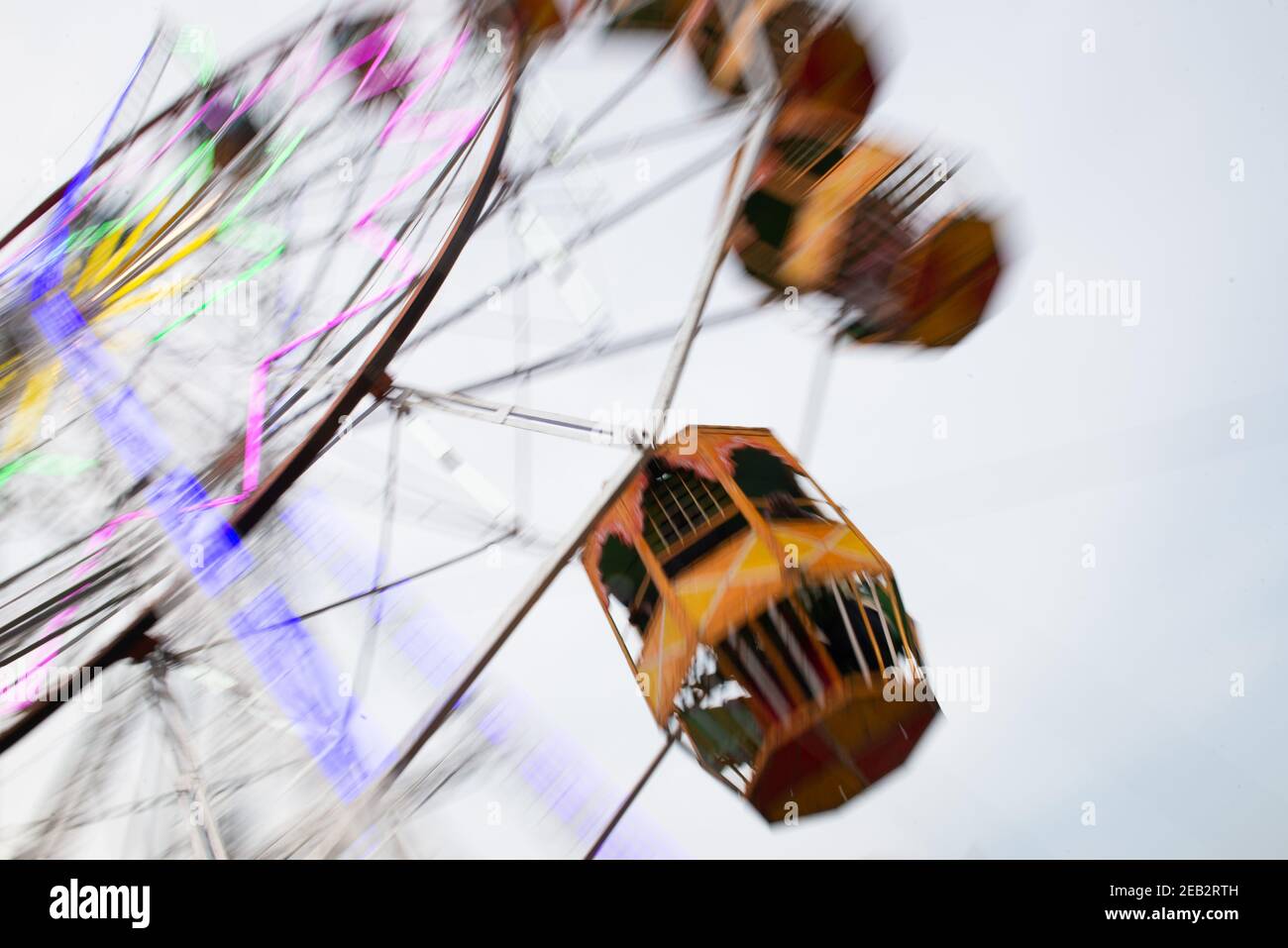 Pondicherry, India - 16 gennaio 2021: I traghetti ruotano durante i giorni di Pongal Foto Stock