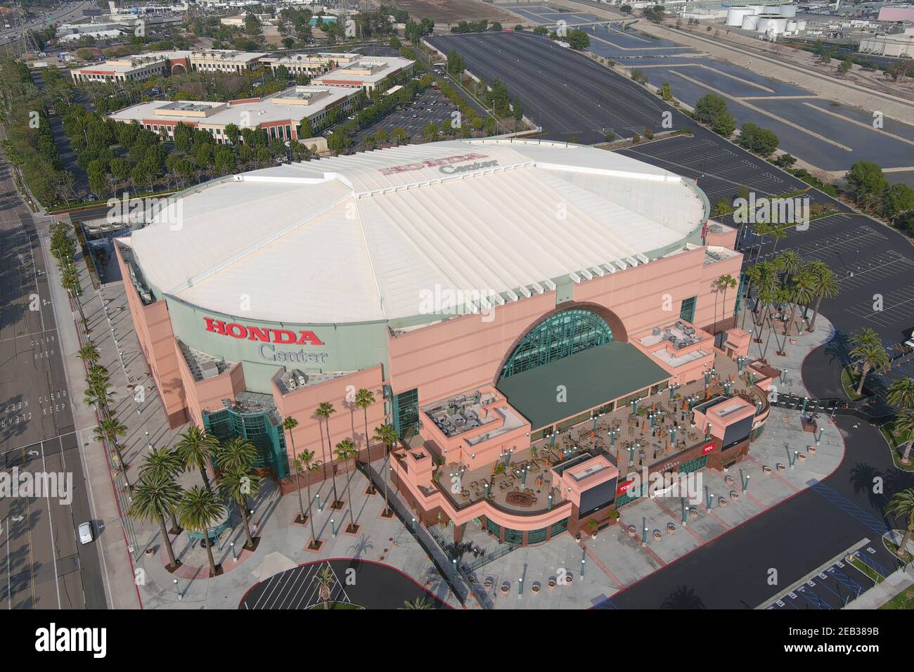 Una veduta aerea del Centro Honda, mercoledì 10 febbraio 2021, ad Anaheim, Calif. Foto Stock