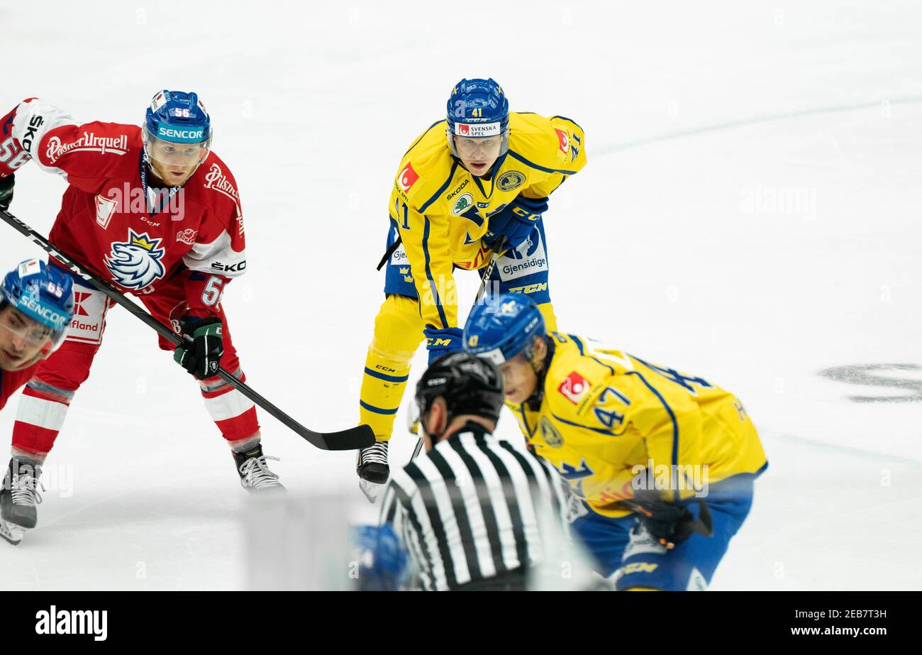 Malmoe, Svezia. 11 Feb 2021. Daniel Viksten (41) della Svezia ha visto nella partita dei Beijer Hockey Games 2021 tra la Repubblica Ceca e la Svezia alla Malmoe Arena di Malmoe. (Photo Credit: Gonzales Photo/Alamy Live News Foto Stock