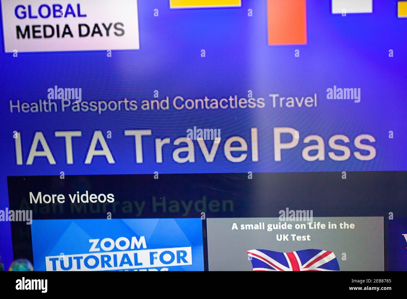Primo piano dello schermo del computer che mostra IATA Travel Pass, un vaccino / Health Passport app sviluppato tra Covid-19 Global Pandemic Foto Stock