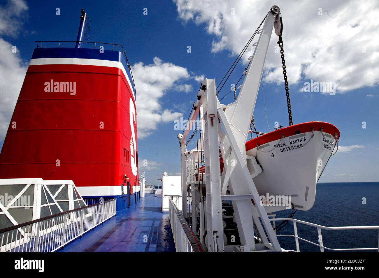 VARBERG, SVEZIA - 7 LUGLIO 2010: Nave M / S Stena Nautica della Stena Line, che corre tra Varberg (Svezia)-Grenå (Danimarca) sul mare di Kattegat. Foto Stock