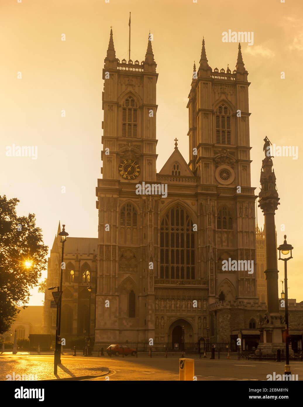 2001 STORICO WEST FRONT WESTMINSTER ABBEY LONDRA INGHILTERRA REGNO UNITO Foto Stock