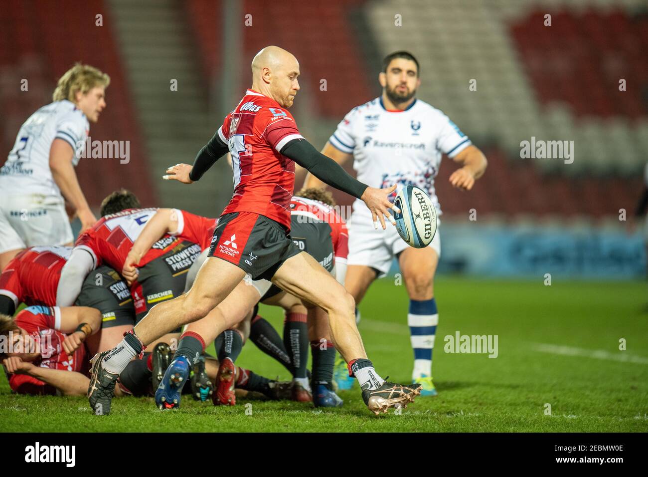 Gloucester, Regno Unito. 12 Feb 2021. WILLI HEINZ 9 di Gloucester Rugby calcia la palla dal ruck a Gloucester, Regno Unito, il 12/02/2021. (Foto di Gareth Dalley/News Images/Sipa USA) Credit: Sipa USA/Alamy Live News Foto Stock