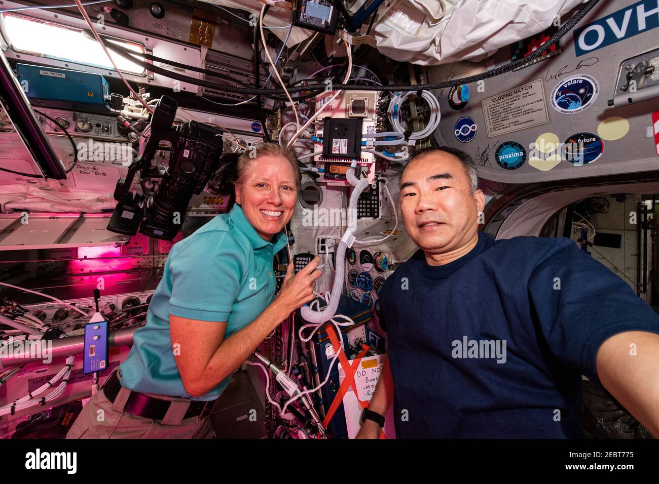 Gli ingegneri della NASA al lavoro Foto stock - Alamy