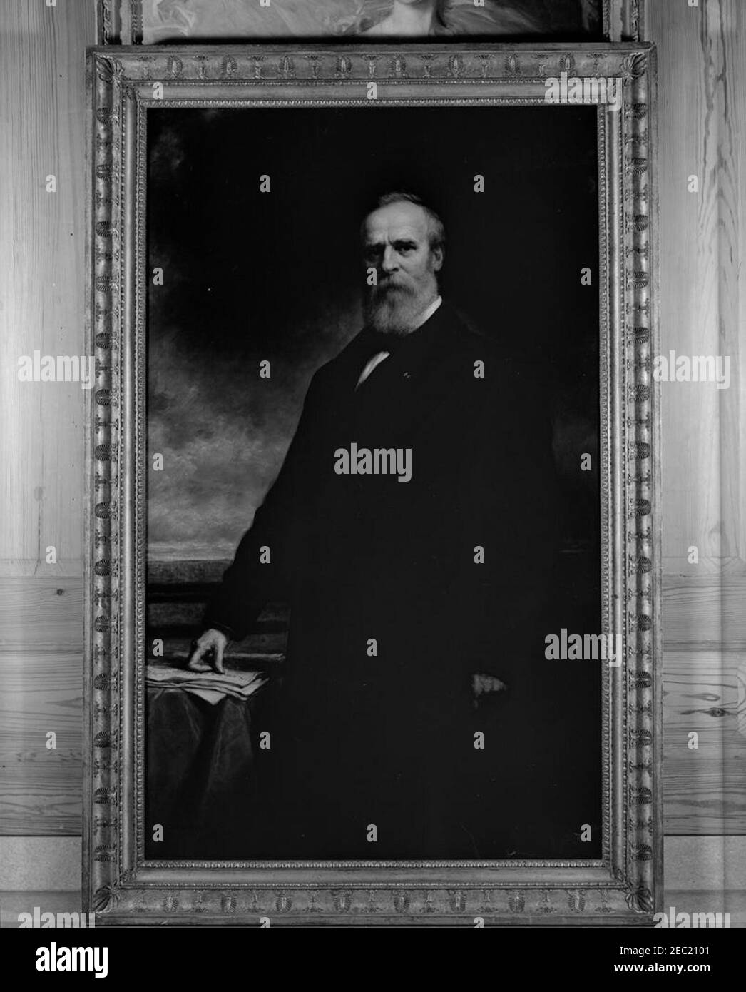 Dipinti della Casa Bianca: La ricezione del Gen. Ulysses S. Grant di Francis B. Carpenter (in seguito noto come Corte Repubblicana nei giorni di Lincoln, attribuita a Peter F. Rothermel)(1867); Cannonading sul Potomac, ottobre 1861 di Wordsworth Thompson; James Garfield di Calvin Curtis (1881); Grover Cleveland di Eastman Johnson (1891); Benjamin Harrison di Eastman Johnson (1895); Theodore Roosevelt di John Singer Sargent (1903); Harry S. Truman di Greta Kempton (1947); Porch of the Maidens all'Erechtheum di Stanford White (1900) [precedentemente chiamato Tempio delle sette vergini]; Millard Fillmore di Foto Stock