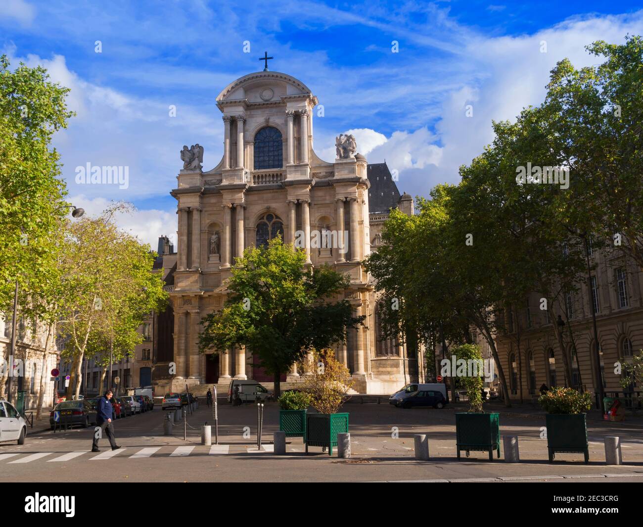 Chiesa di St-Gervais-et-St-Protais, Parigi. La chiesa è una delle più antiche di Parigi, iniziata nel 1494, anche se la facciata risale al 1620. La chiesa Foto Stock