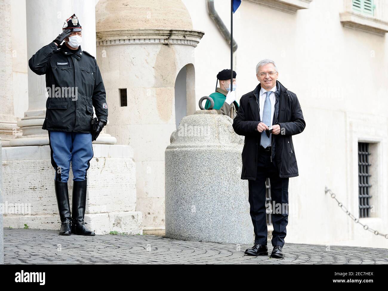 Roma, Italia. 13 Feb 2021. Daniele Franco nominato Ministro dell'Economia nel nuovo governo di Mario Draghi arriva al Quirinale per la cerimonia di giuramento Credit: Independent Photo Agency/Alamy Live News Foto Stock