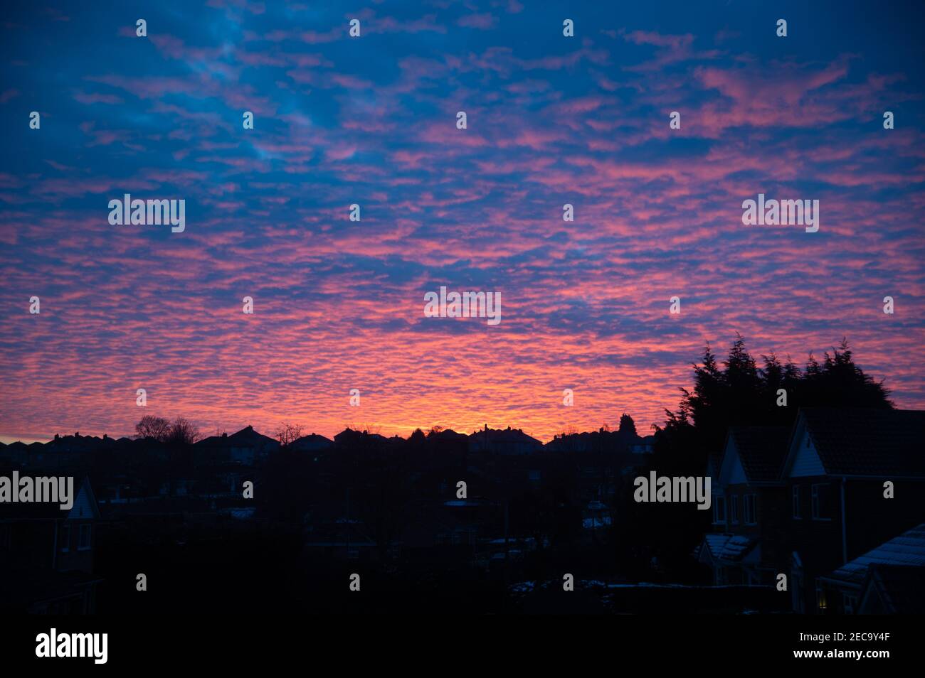 Un'alba urbana degli inverni Foto Stock