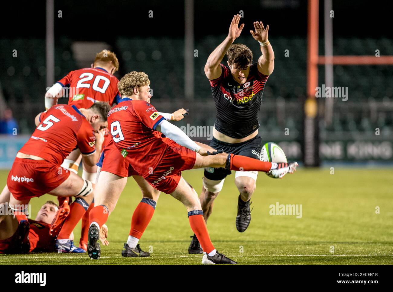 Londra, Regno Unito. 13 Feb 2021. Gus Warr di Doncaster Knights effettua il gioco durante la sfida Trailfinders Challenge Cup tra Saracens e Doncaster Knights allo Stonex Stadium, Londra, Inghilterra, il 13 febbraio 2021. Foto di Phil Hutchinson. Solo per uso editoriale, è richiesta una licenza per uso commerciale. Nessun utilizzo nelle scommesse, nei giochi o nelle pubblicazioni di un singolo club/campionato/giocatore. Credit: UK Sports Pics Ltd/Alamy Live News Foto Stock