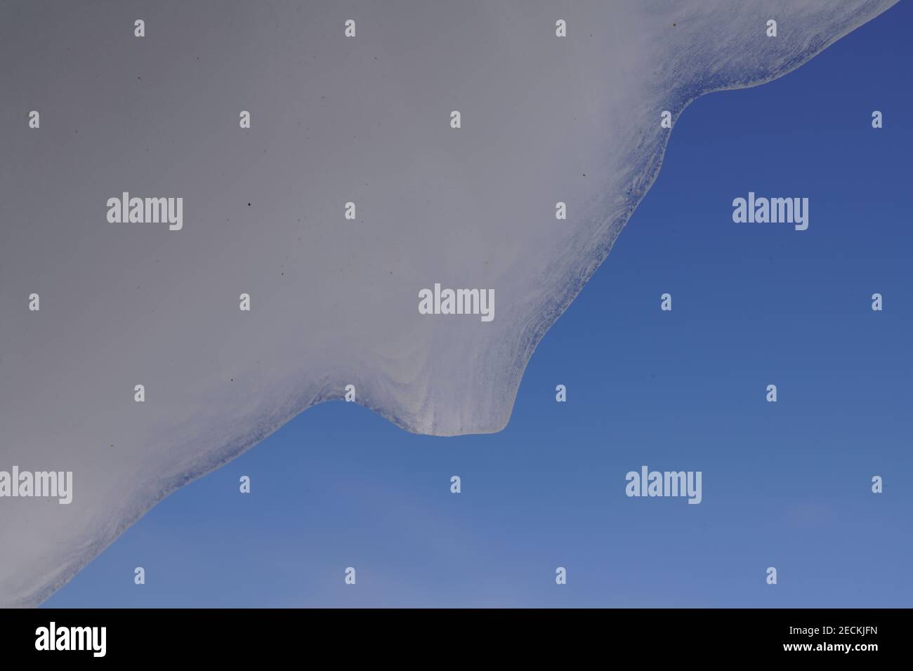 Grand Haven, Michigan, febbraio 2021, l'immagine astratta del ghiaccio, come il sipario Foto Stock