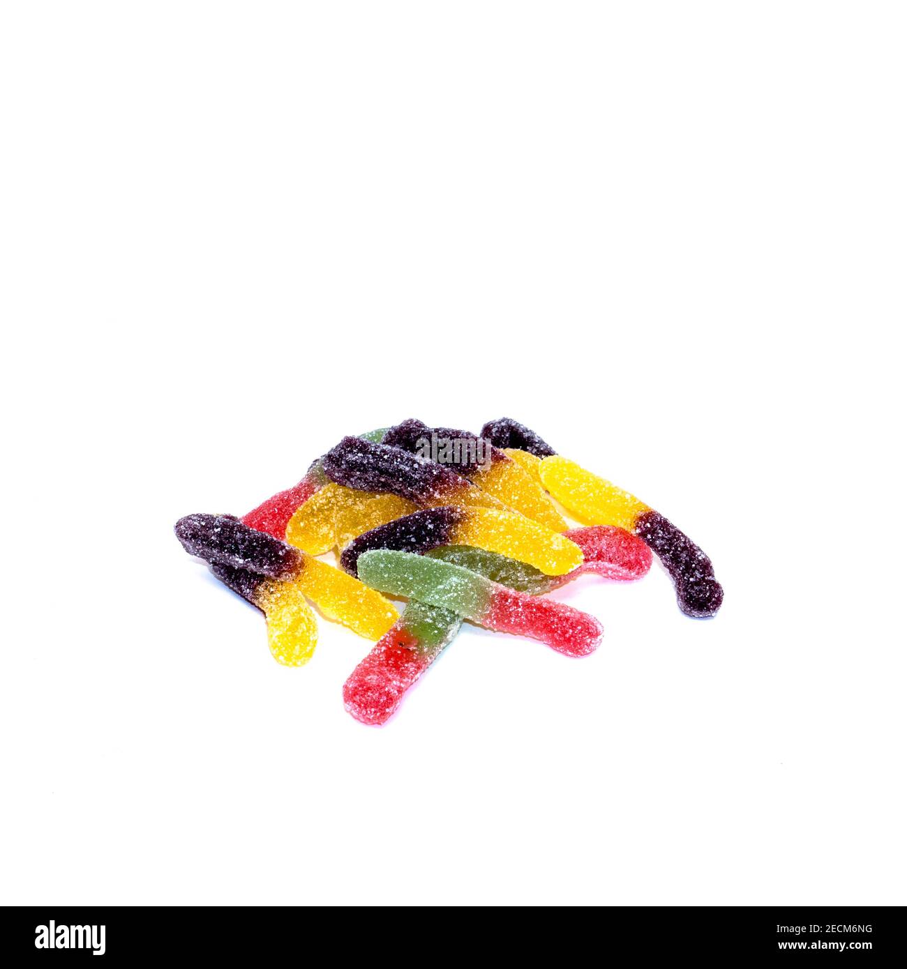Deliziosi dolci di gelatina. Gelatina acide multicolore isolata su sfondo bianco. Foto Stock