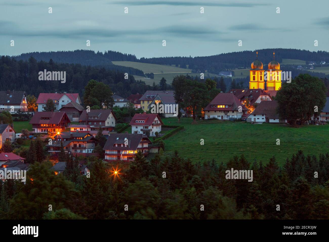 St.Märgen di notte, Schwarzwald, Baden-Württemberg, Germania Foto Stock